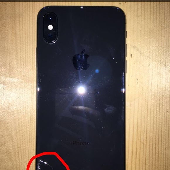 Iphone X - Picture 2 of 3